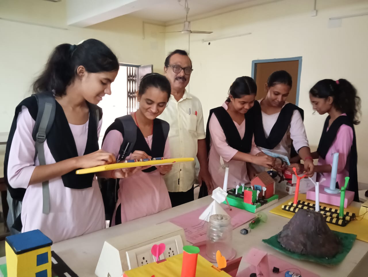 GOVERNMENT WOMEN’S POLYTECHNIC BOKARO